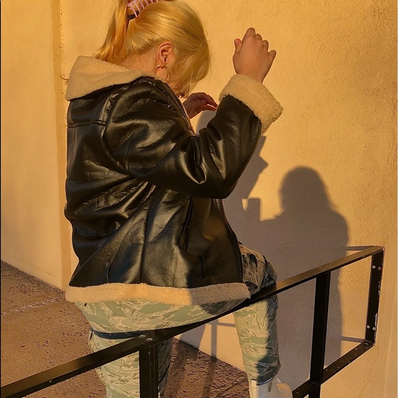 Trendy leather Pilot jacket (dark brown) - Picture 2 of 4